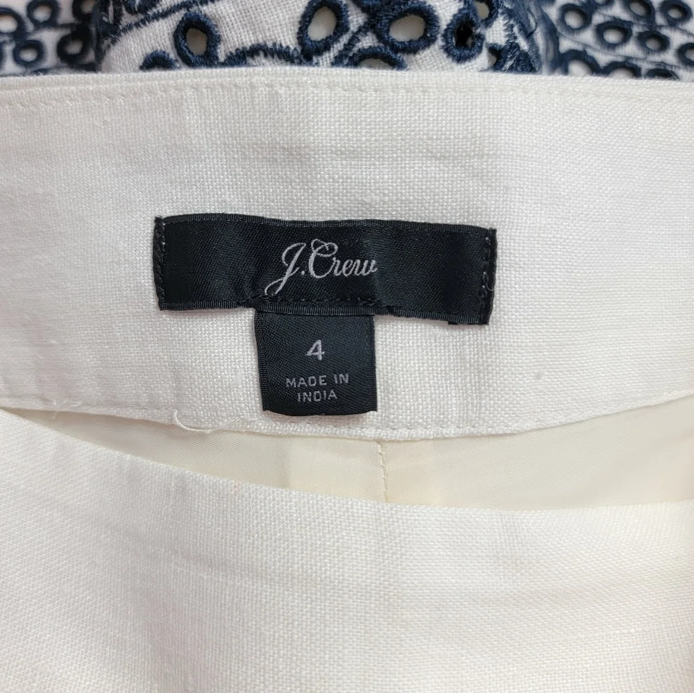 𝅺J.CREW Embroidered-Trim Short in Beauchamps Linen White with Navy Blue Size 4 - Picture 8 of 10